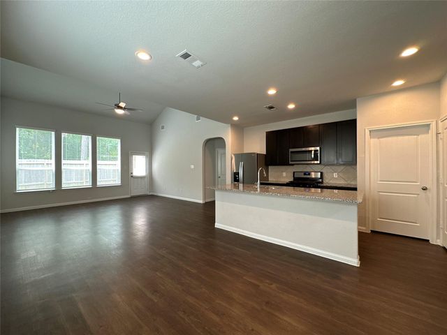 2611 Hoffman Lane, Conroe, TX 77304