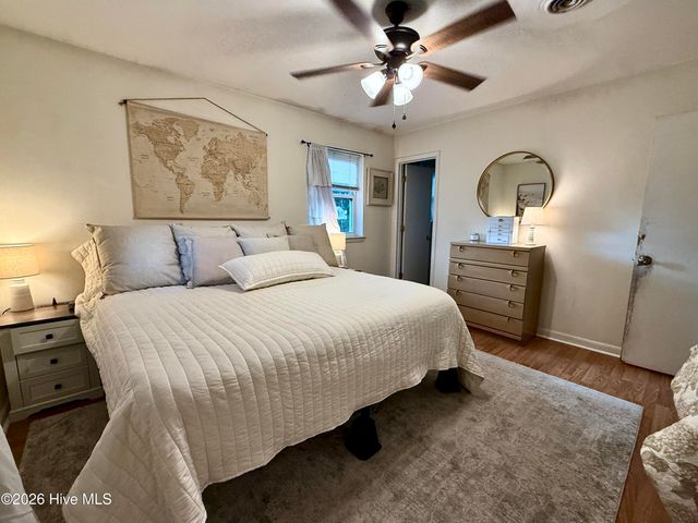 517 Voltaire Place, Wilmington, NC 28412