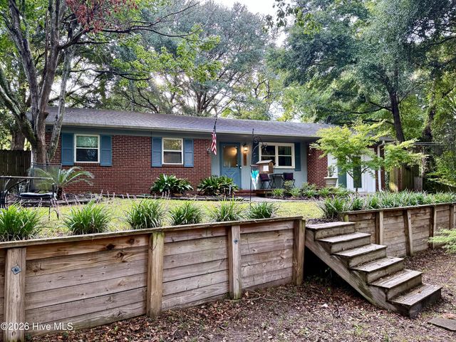 517 Voltaire Place, Wilmington, NC 28412