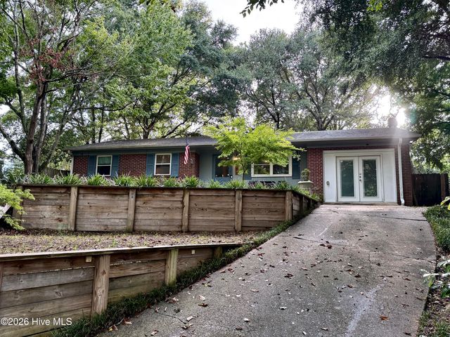 517 Voltaire Place, Wilmington, NC 28412
