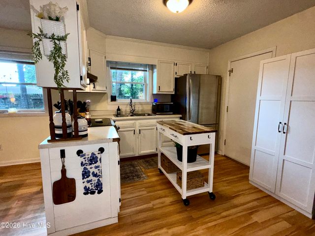 517 Voltaire Place, Wilmington, NC 28412