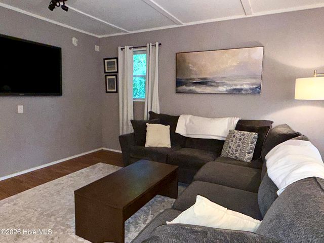 517 Voltaire Place, Wilmington, NC 28412