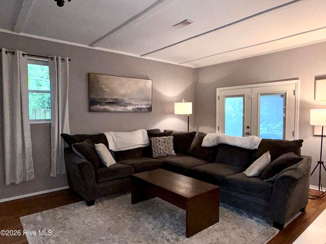 517 Voltaire Place, Wilmington, NC 28412