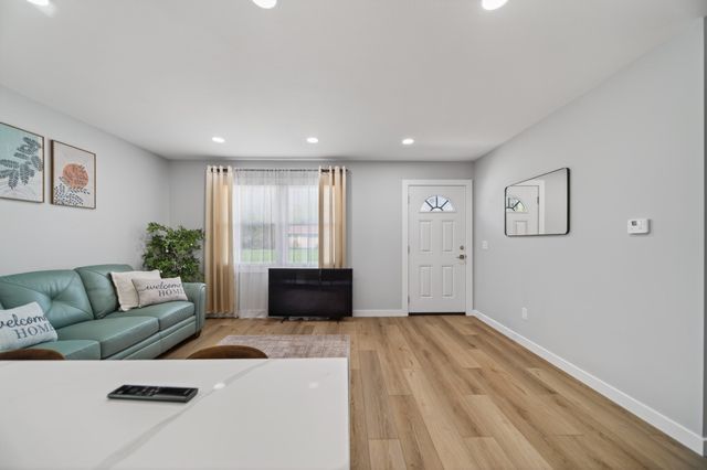 1547 WOODLAWN Avenue, Erie, PA 16510