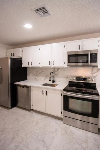 4307 S Landar Drive 4307, Lake Worth, FL 33463