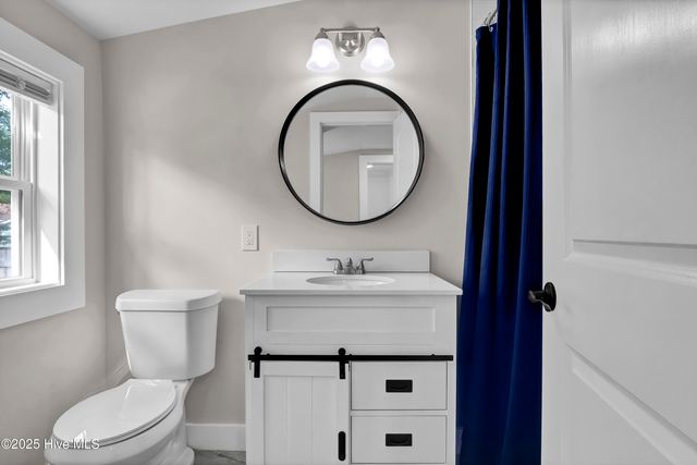 910 Walnut Street, Wilmington, NC 28401