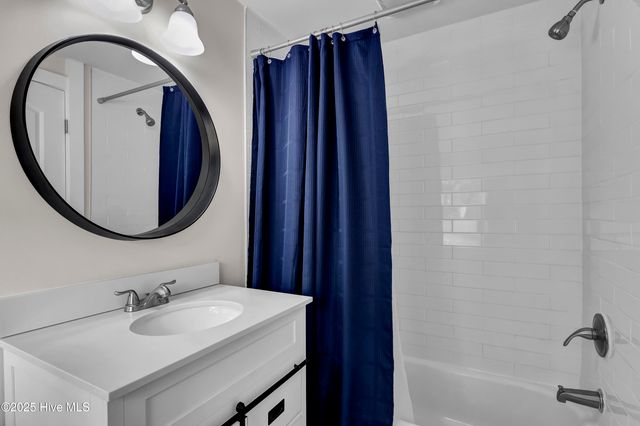 910 Walnut Street, Wilmington, NC 28401