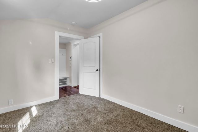 910 Walnut Street, Wilmington, NC 28401