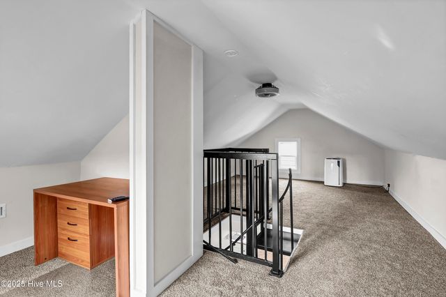 910 Walnut Street, Wilmington, NC 28401