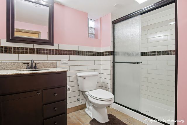 1913 Rancho Lane, Des Plaines, IL 60016