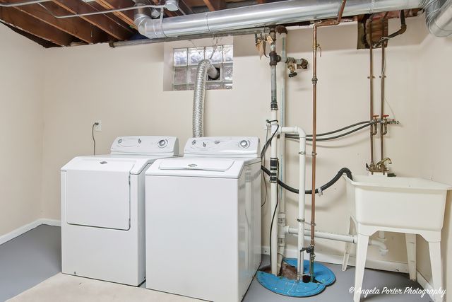 1913 Rancho Lane, Des Plaines, IL 60016