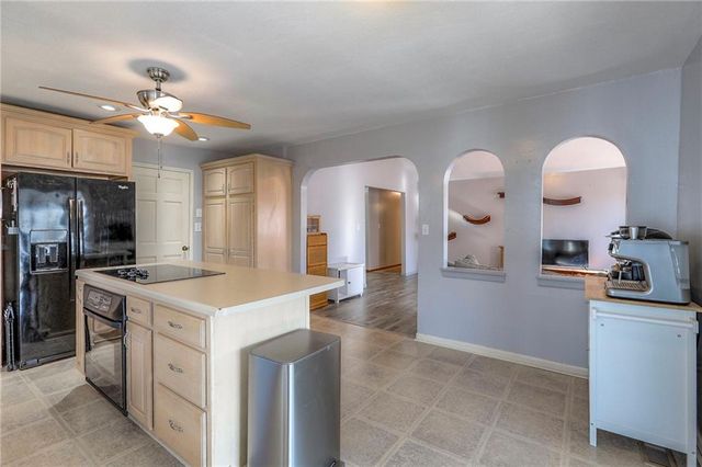 18603 E Hanthorn Drive, Independence, MO 64057