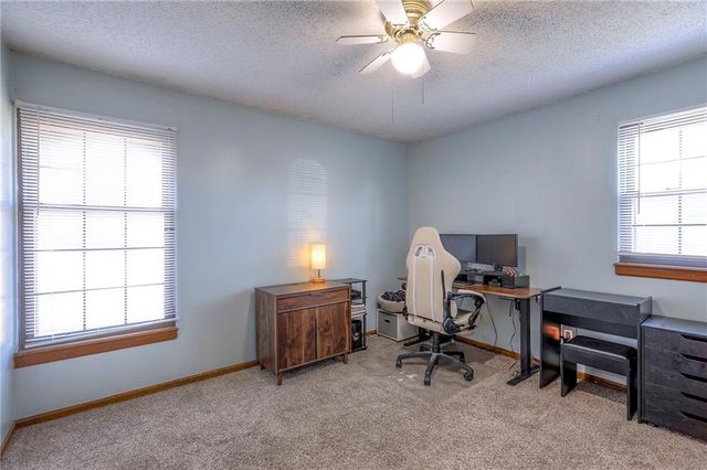 18603 E Hanthorn Drive, Independence, MO 64057