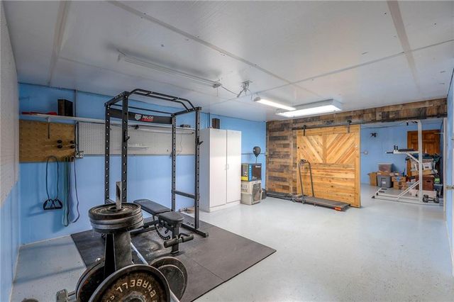 18603 E Hanthorn Drive, Independence, MO 64057