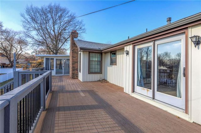 18603 E Hanthorn Drive, Independence, MO 64057