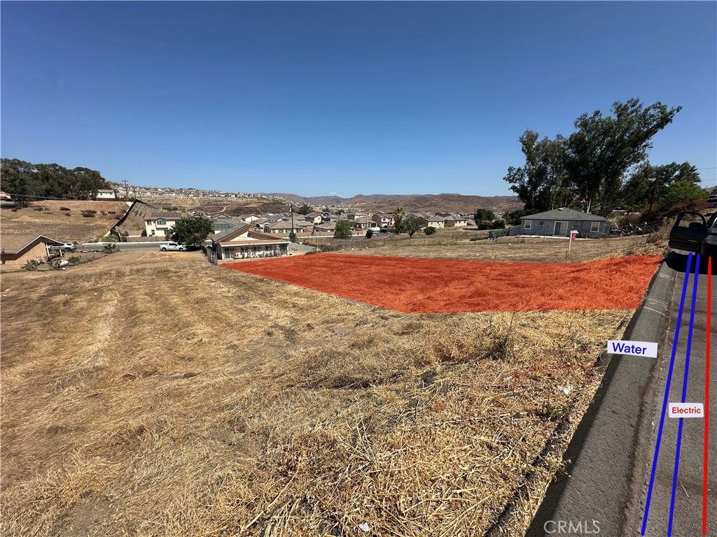 Image 2 of property listing at 0 Swan Ave, Lake Elsinore, CA 92530