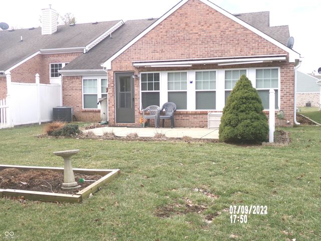 7451 Oak Knoll Drive, Indianapolis, IN 46217