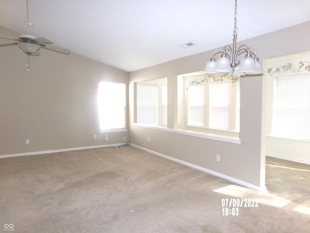 7451 Oak Knoll Drive, Indianapolis, IN 46217