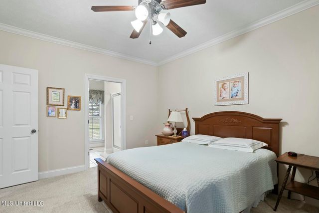 4 Greenhead Lane, Raymond, MS 39154