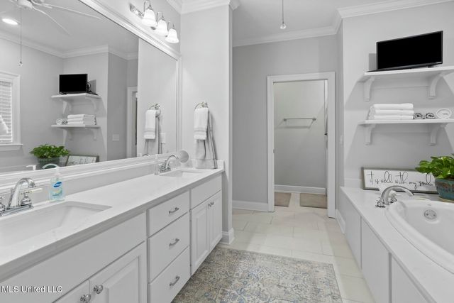 4 Greenhead Lane, Raymond, MS 39154
