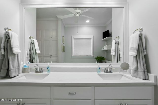 4 Greenhead Lane, Raymond, MS 39154