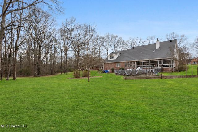 4 Greenhead Lane, Raymond, MS 39154