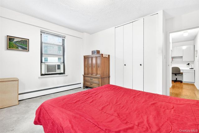 98 Pearsall Drive 1A, Mount Vernon, NY 10552