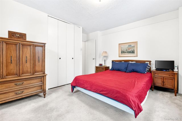 98 Pearsall Drive 1A, Mount Vernon, NY 10552