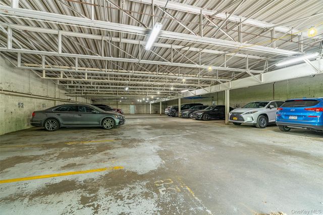 98 Pearsall Drive 1A, Mount Vernon, NY 10552