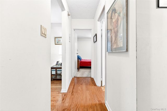 98 Pearsall Drive 1A, Mount Vernon, NY 10552