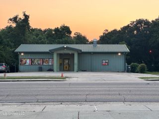 4019 Main Street, Moss Point, MS 39563