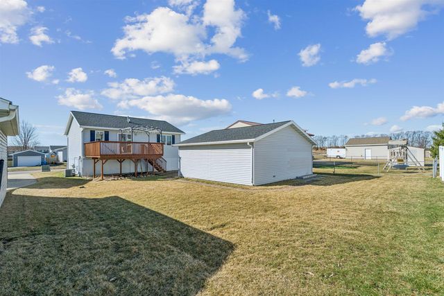4034 Mark Drive, Waterloo, IA 50701