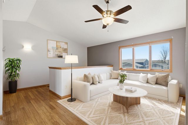 4034 Mark Drive, Waterloo, IA 50701