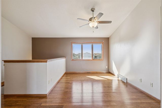 4034 Mark Drive, Waterloo, IA 50701