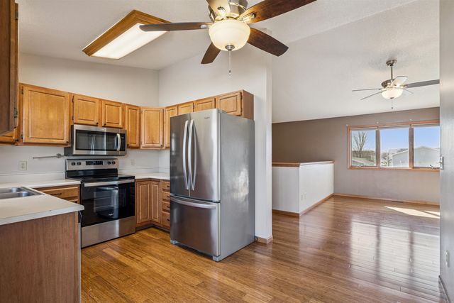 4034 Mark Drive, Waterloo, IA 50701