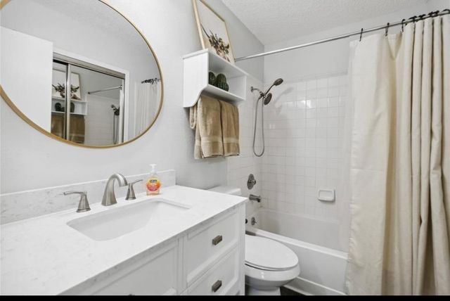 11404 Walnut Ridge DR 10, Austin, TX 78753