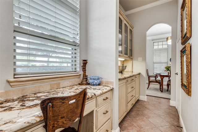 2032 Cains Lane, Mansfield, TX 76063