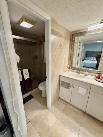20381 NE 30th Ave 320-7, Aventura, FL 33180