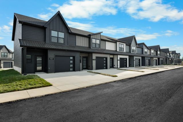 1507 Jonathan Wade Circle, Clarksville, TN 37043