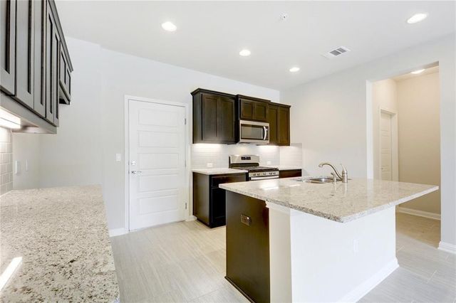13800 Lyndhurst ST 304, Austin, TX 78717