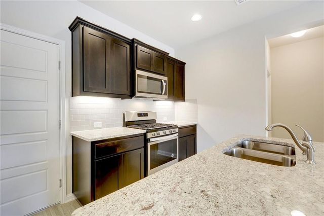 13800 Lyndhurst ST 304, Austin, TX 78717