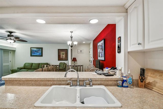 36750 US HIGHWAY 19 N 03106, Palm Harbor, FL 34684