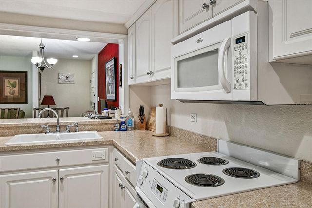 36750 US HIGHWAY 19 N 03106, Palm Harbor, FL 34684