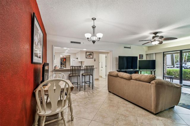 36750 US HIGHWAY 19 N 03106, Palm Harbor, FL 34684