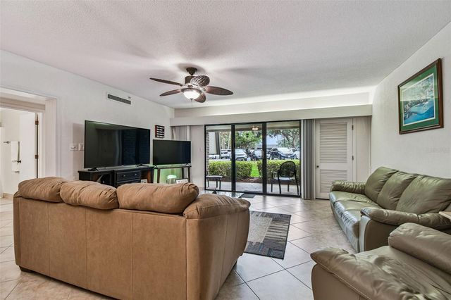 36750 US HIGHWAY 19 N 03106, Palm Harbor, FL 34684