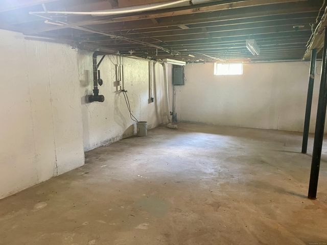 15 Proulx Street, Brooklyn, CT 06234