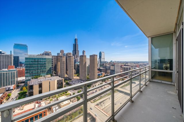 737 W Washington Boulevard 3406, Chicago, IL 60661