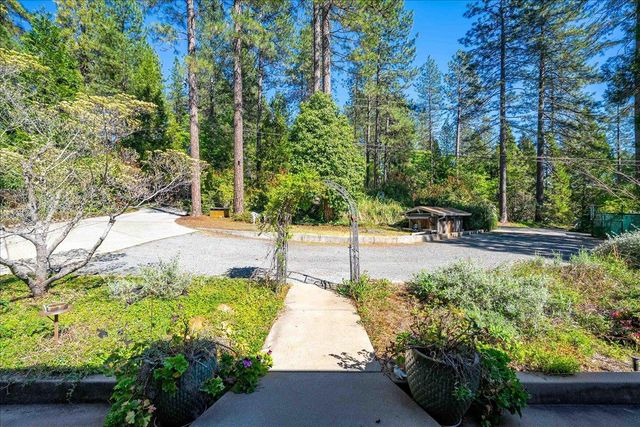 14384 Penn Rd, Grass Valley, CA 95949