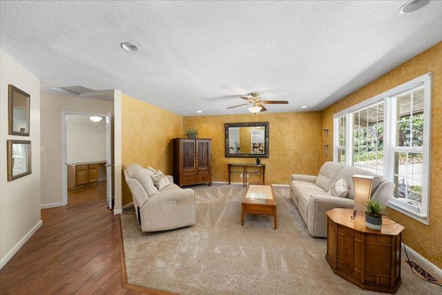 14384 Penn Rd, Grass Valley, CA 95949