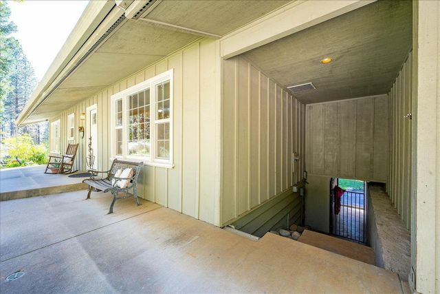 14384 Penn Rd, Grass Valley, CA 95949
